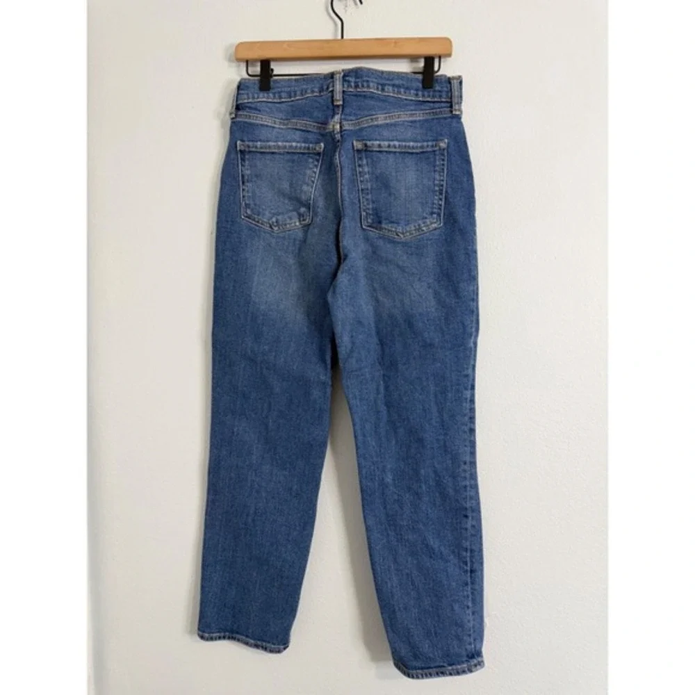 Old Navy - Extra High Rise Sky-Hi‎ Straight Medium Wash Denim Jeans Size 8
